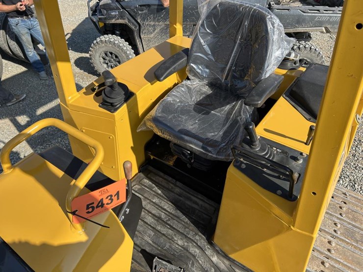 2003-deere-450h-image-36