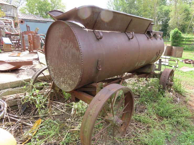 steam-tractor-water-wagon-on-full-steel-image-3