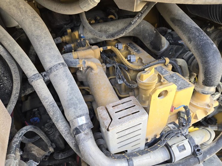 caterpillar-279d-image-34