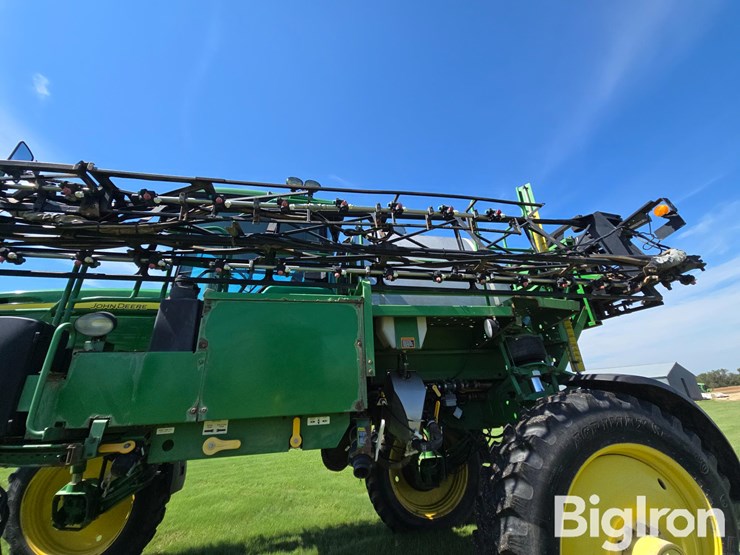 2011-john-deere-4830-image-11