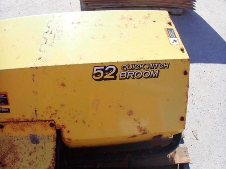 john-deere-52-image-9