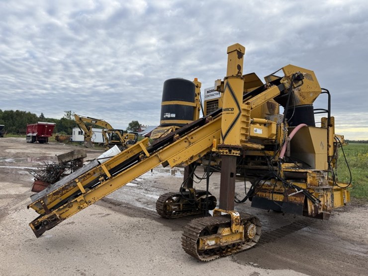 #1415-•-gomaco-gt3600-curb-machine-image-1