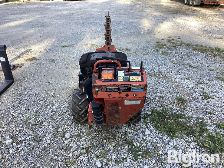 2012-ditch-witch-rt16-image-6