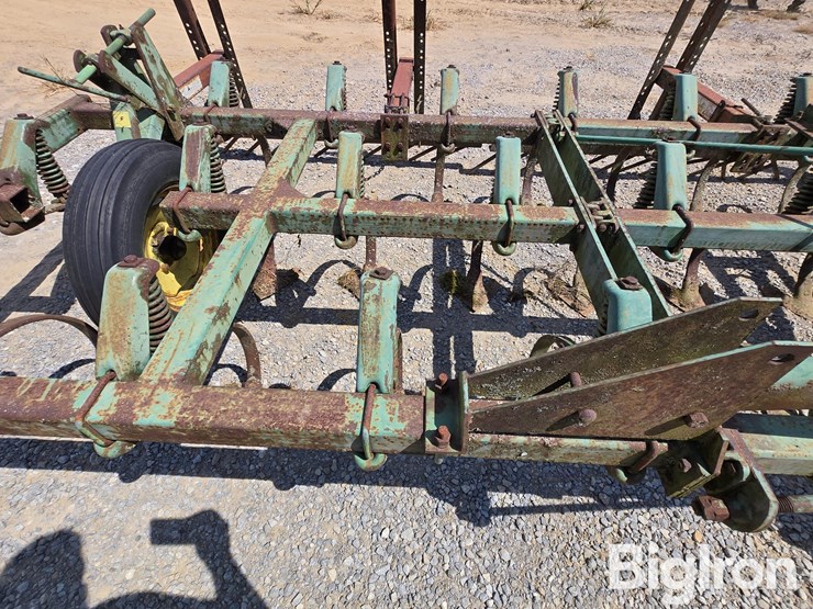 john-deere-1100-image-17