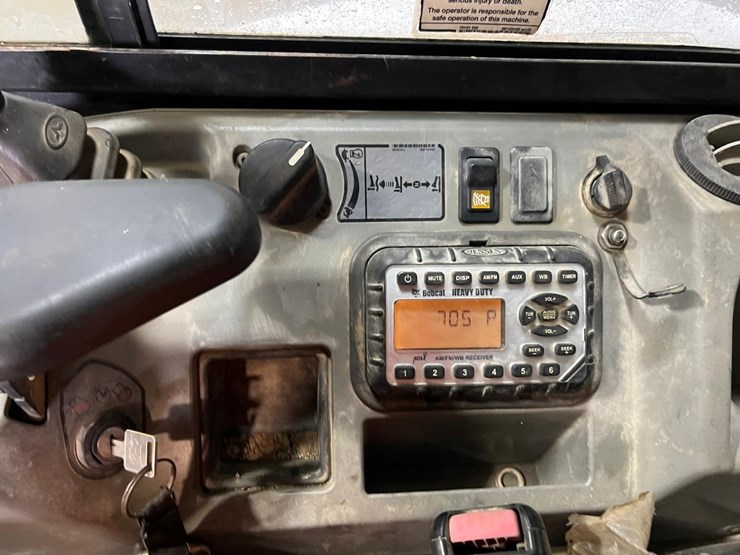 bobcat-e32-image-28