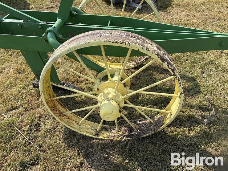 john-deere-15-image-16