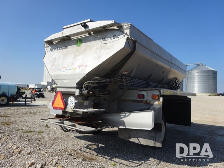 2021-john-deere-f4365-image-17