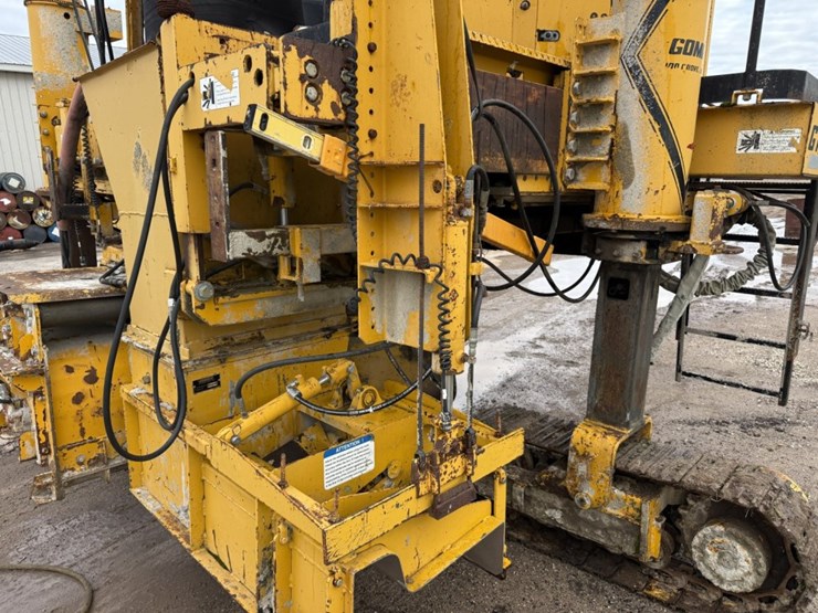 #1415-•-gomaco-gt3600-curb-machine-image-33