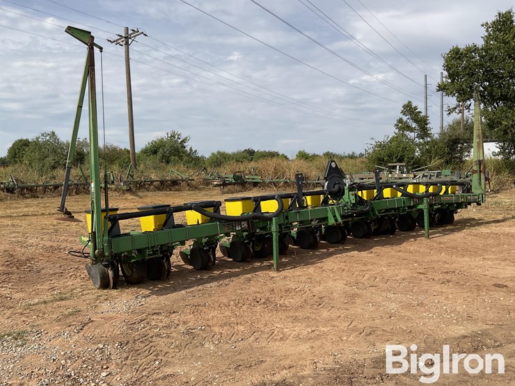 john-deere-1710-image-3
