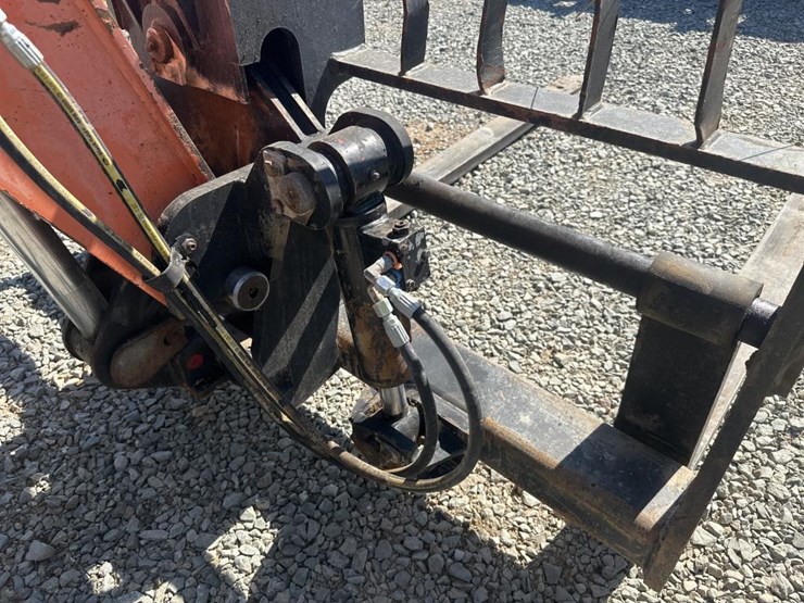 2006-jlg-g10-55a-image-21