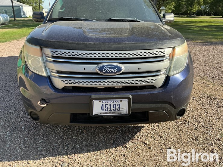2011-ford-explorer-image-11