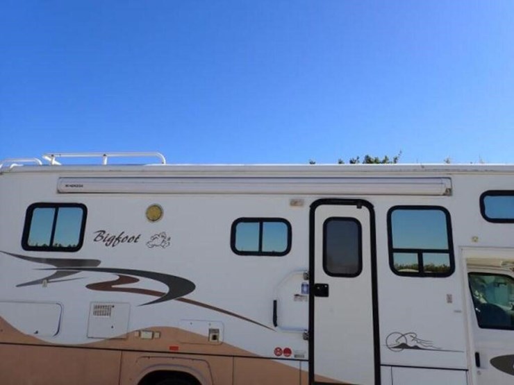 2007-big-foot-30mh26sl-26-ft-s/a-class-c-motorhome-image-81