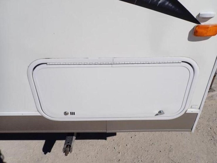 2012-skyline-nomad-t/a-travel-trailer-1se200r21cf0-image-121