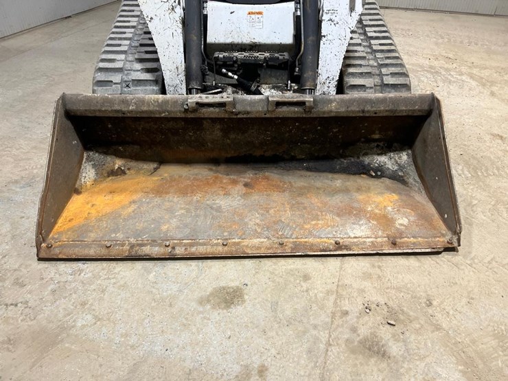 2017-bobcat-t870-image-9