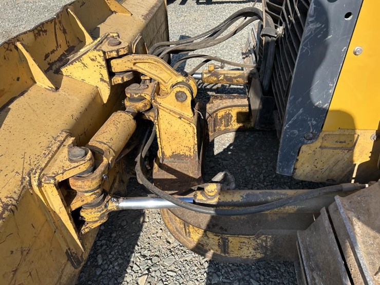 2003-deere-450h-image-12