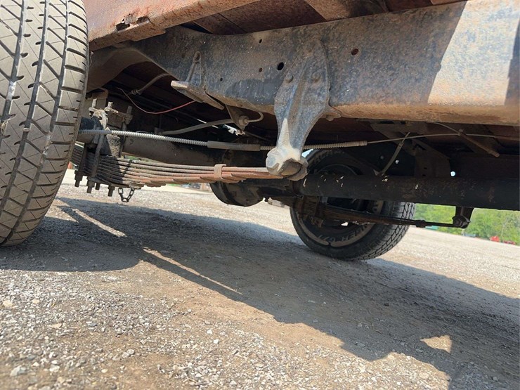 chevrolet-1/2-ton-regular-cab-pickup-image-26