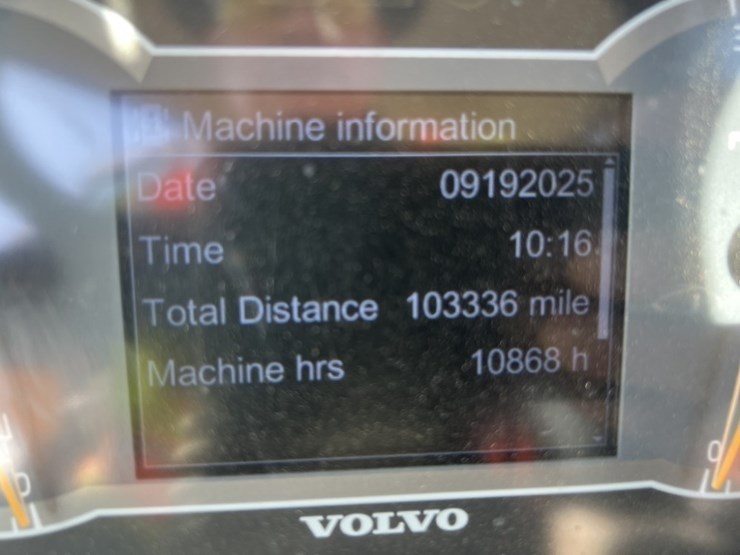 2020-volvo-a60h-image-8