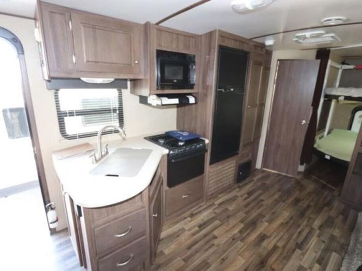 2015-dutchmen-aerolite-282dbhs-ae2-travel-trailer-image-15