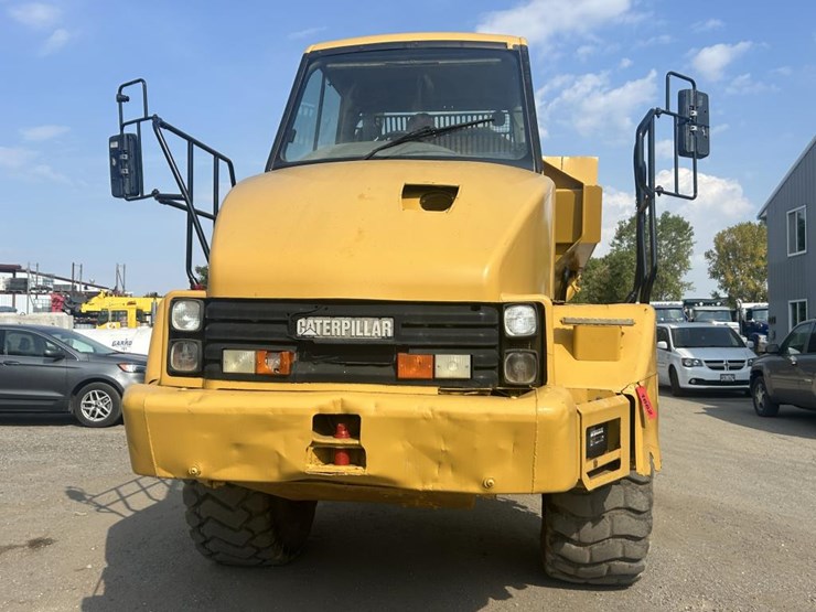 2005-caterpillar-725-image-8