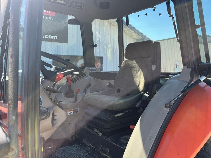 2013-kubota-m7040-image-20