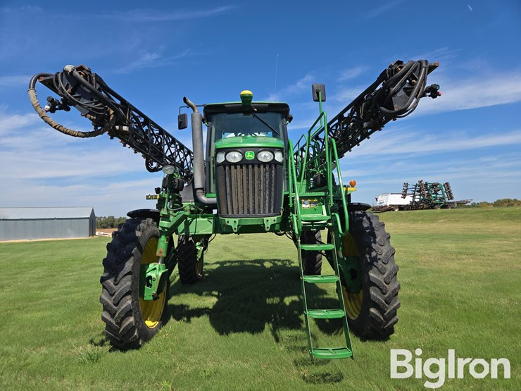 2011-john-deere-4830-image-2