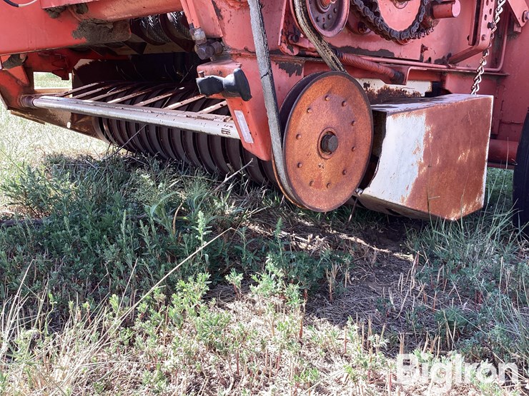 1981-hesston-5500-image-17