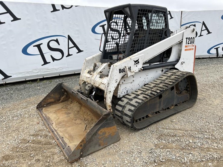 bobcat-t200-image-1