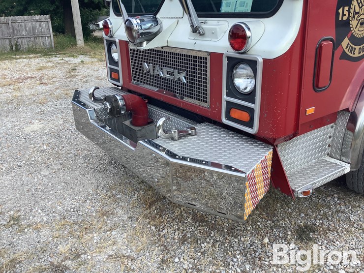 1981-mack-fire-apparatus-image-9