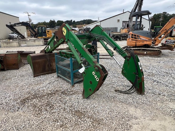 john-deere-6320-image-42