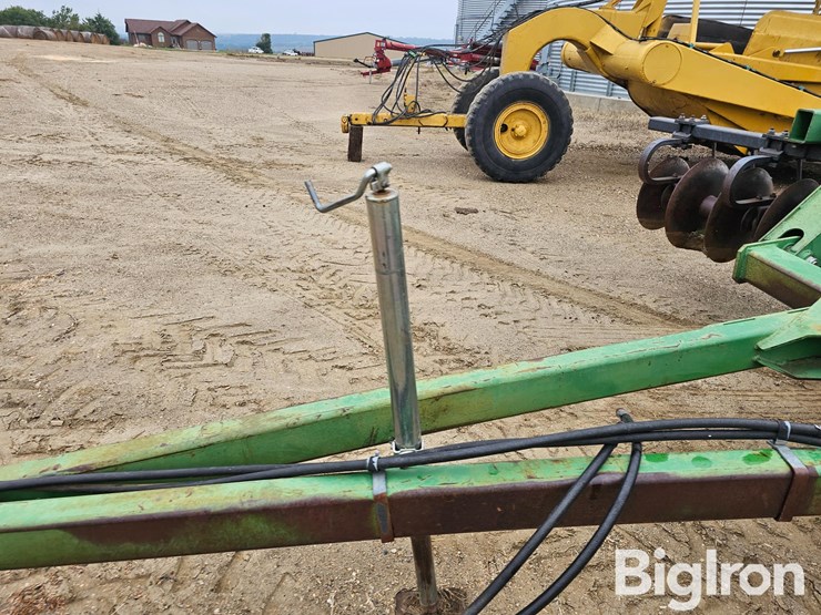 john-deere-510-image-12