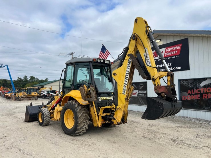 new-holland-b95-image-3