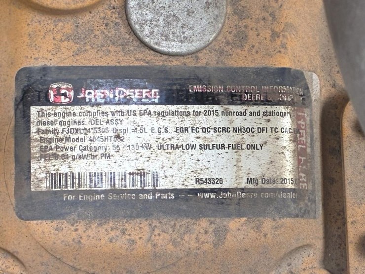 2015-deere-210l-image-18