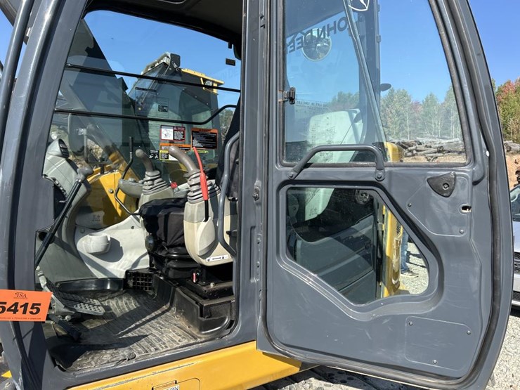deere-75g-image-56