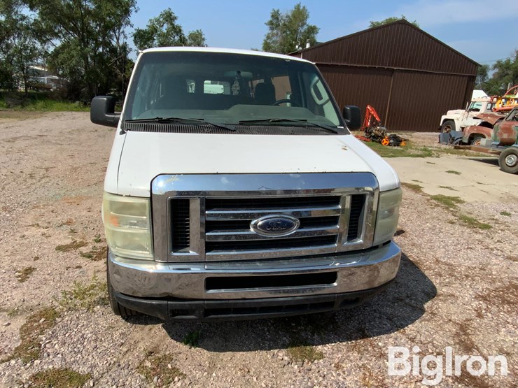 2009-ford-e350-image-2