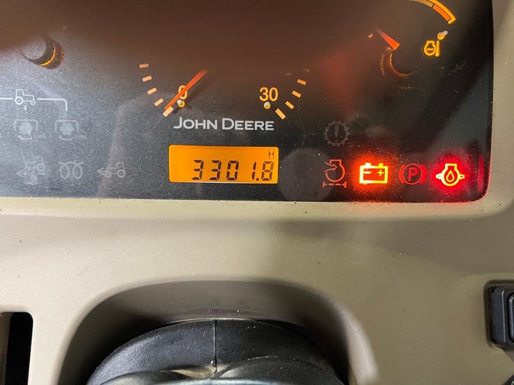 john-deere-3720-image-22