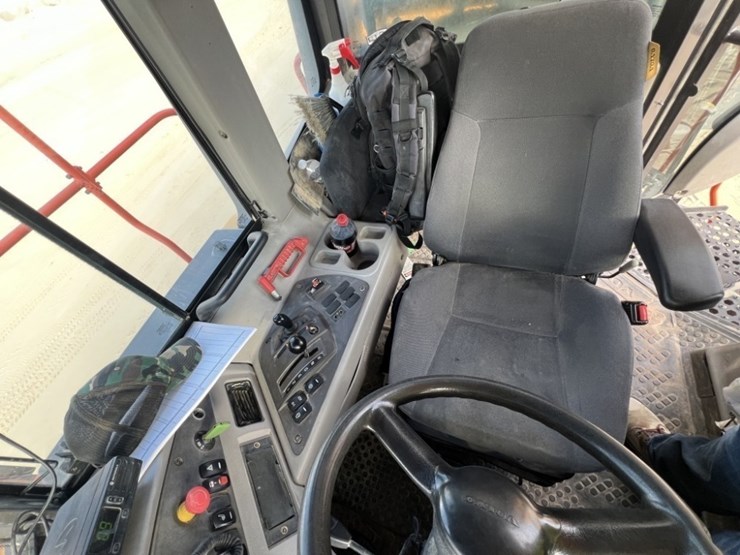 2020-volvo-a60h-image-37