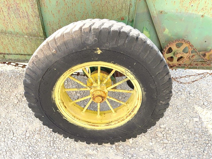 john-deere-h-image-13
