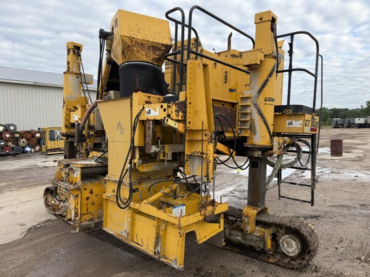 #1415-•-gomaco-gt3600-curb-machine-image-3