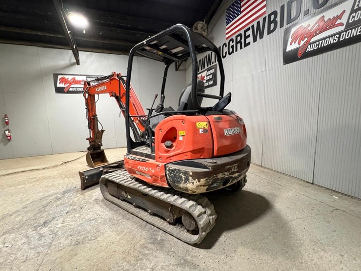 2020-kubota-kx040-4-image-3