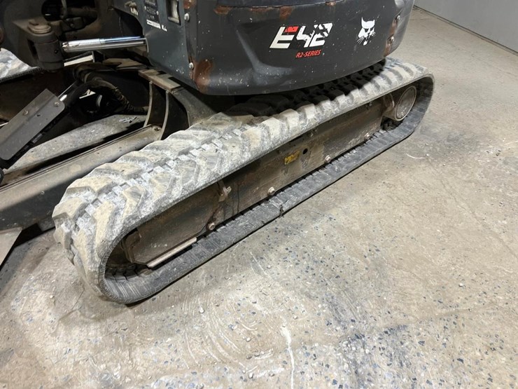 2022-bobcat-e42-image-13