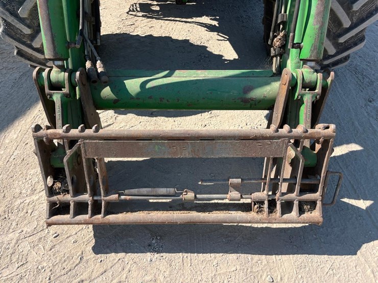john-deere-7410-image-10