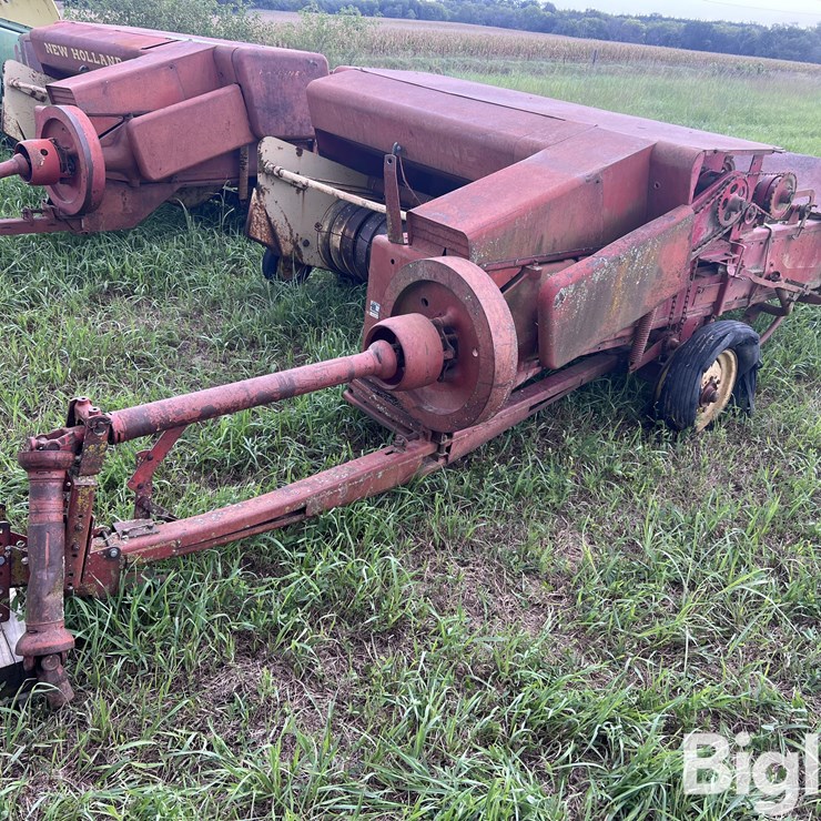 NEW HOLLAND 271