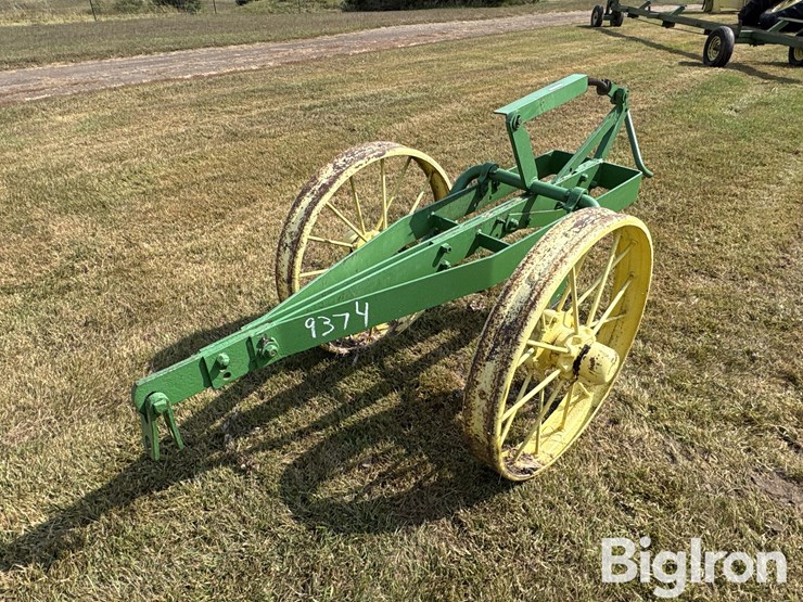 john-deere-15-image-1