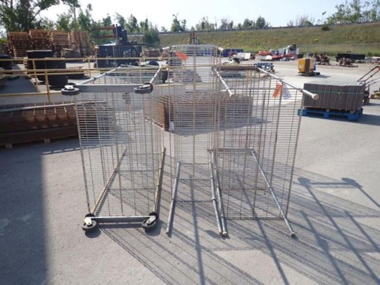 qty-of-(3)-metal-racks-image-3