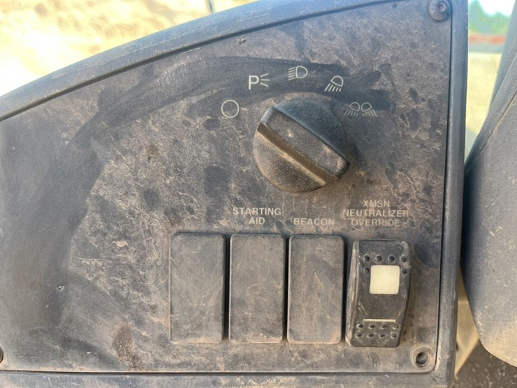 caterpillar-928g-image-103