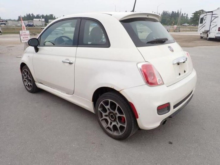 2015-fiat-500-automobile-3c3cffbr7ft662975-image-4