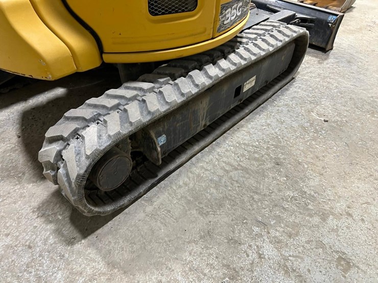 2022-deere-35g-image-23
