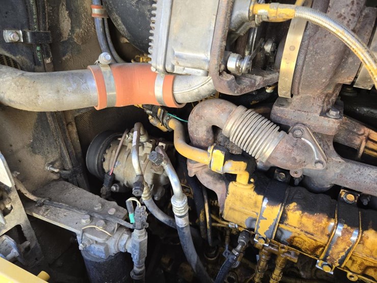 deere-624k-image-53
