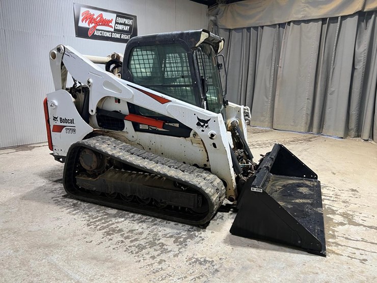 2017-bobcat-t770-image-6