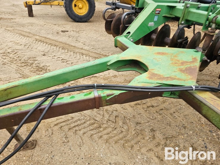 john-deere-510-image-11